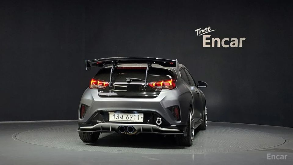 Hyundai Veloster