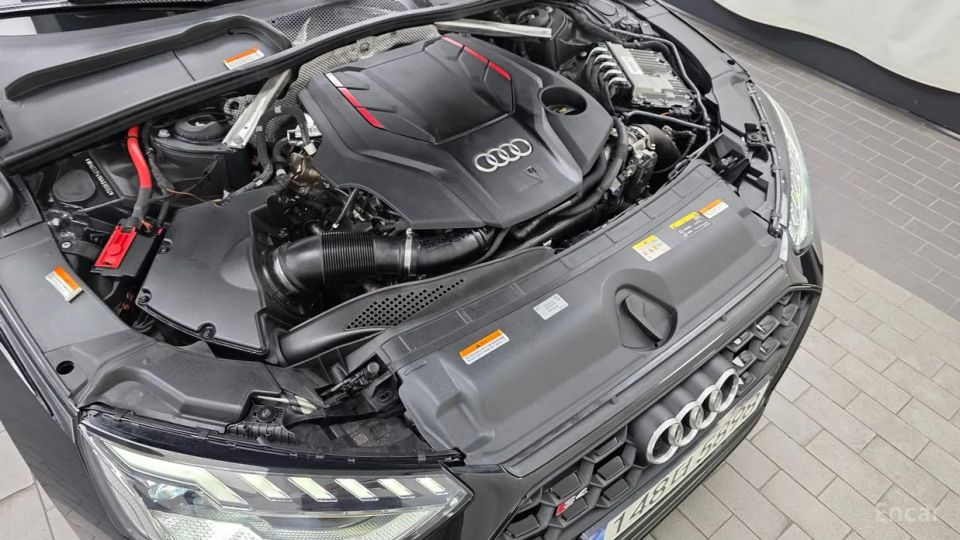 Audi S4