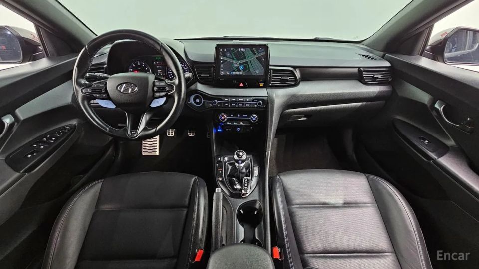 Hyundai Veloster