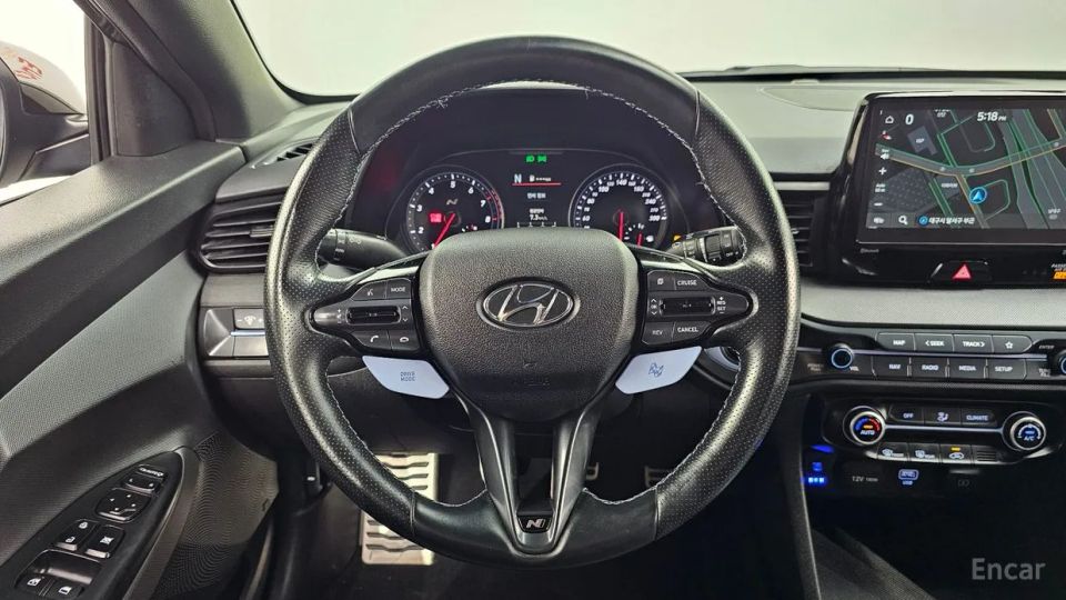 Hyundai Veloster
