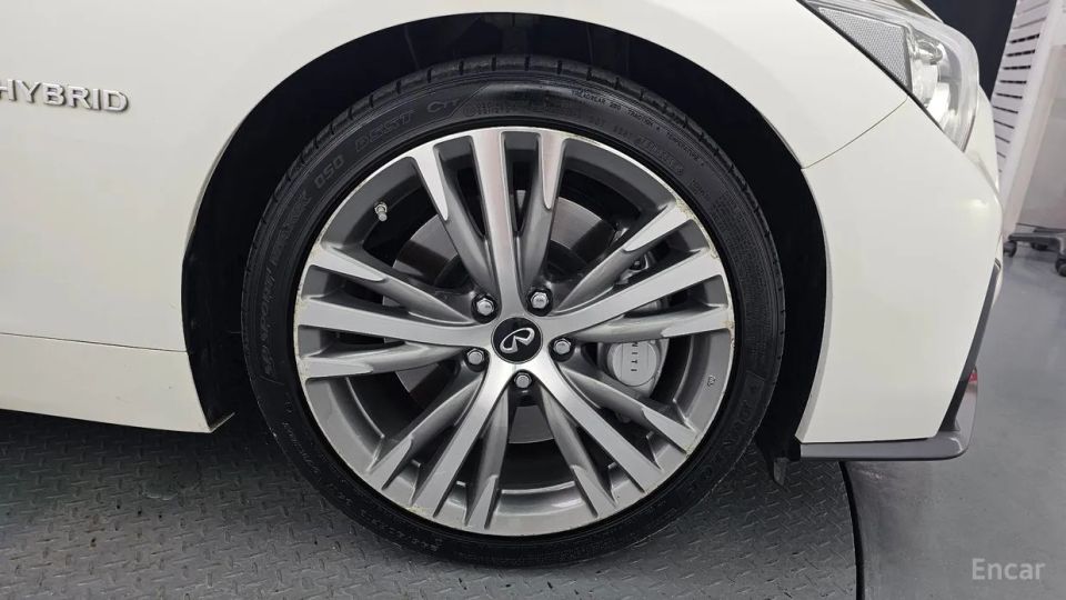 Infiniti Q50