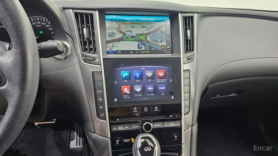 Infiniti Q50