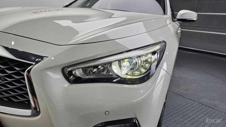 Infiniti Q50