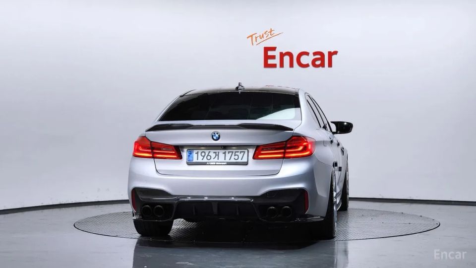BMW M5