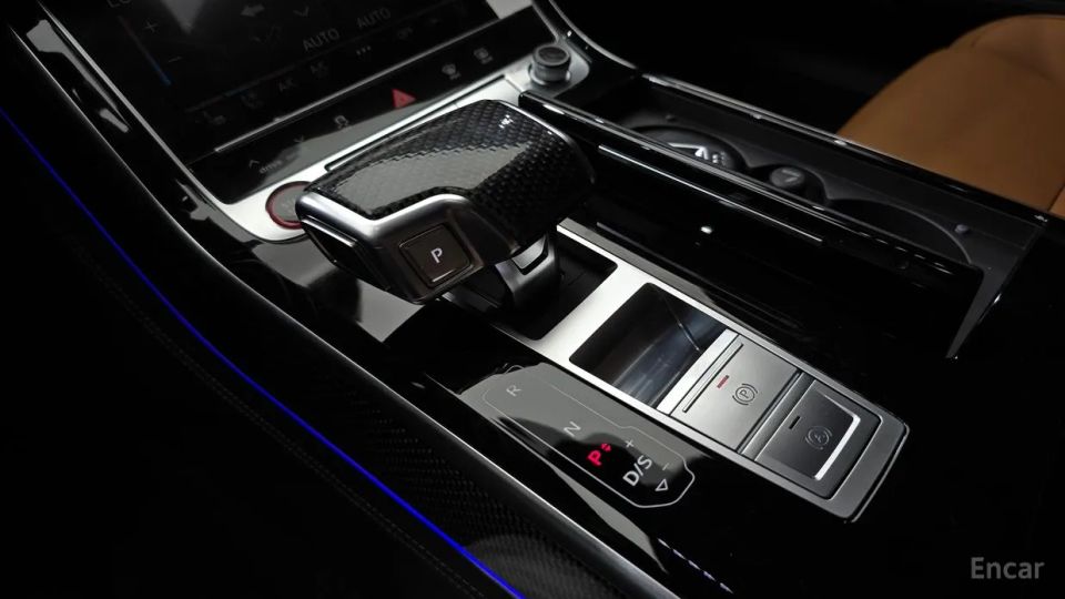 Audi S8