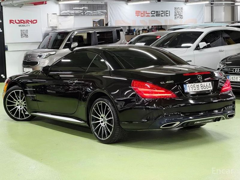 Mercedes-Benz SL-Class