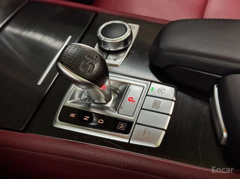 Mercedes-Benz SL-Class