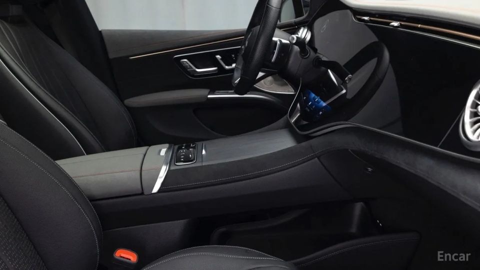 Mercedes-Benz EQS