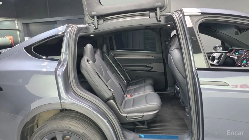Tesla model-x