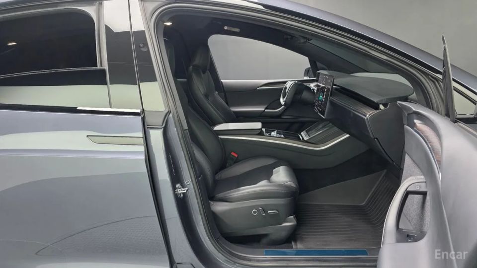 Tesla model-x