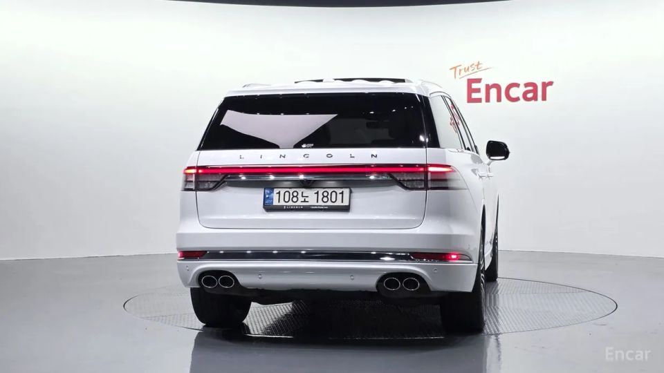 Lincoln Aviator