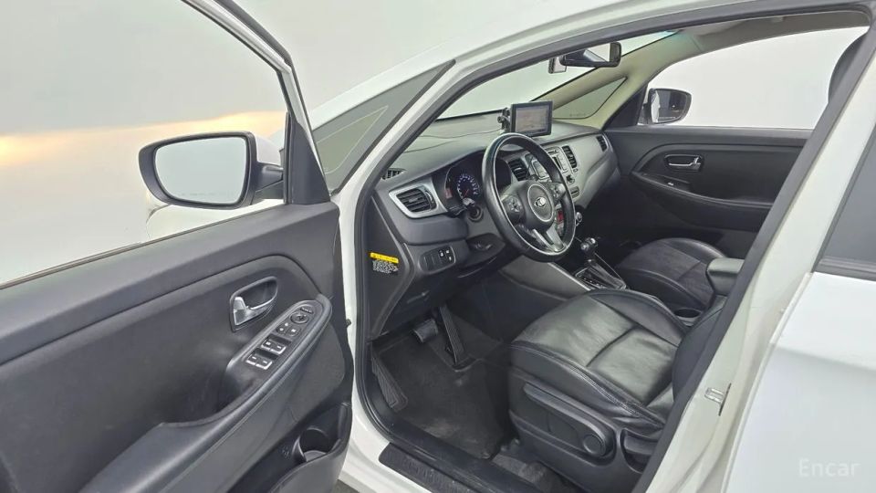 Kia Carens