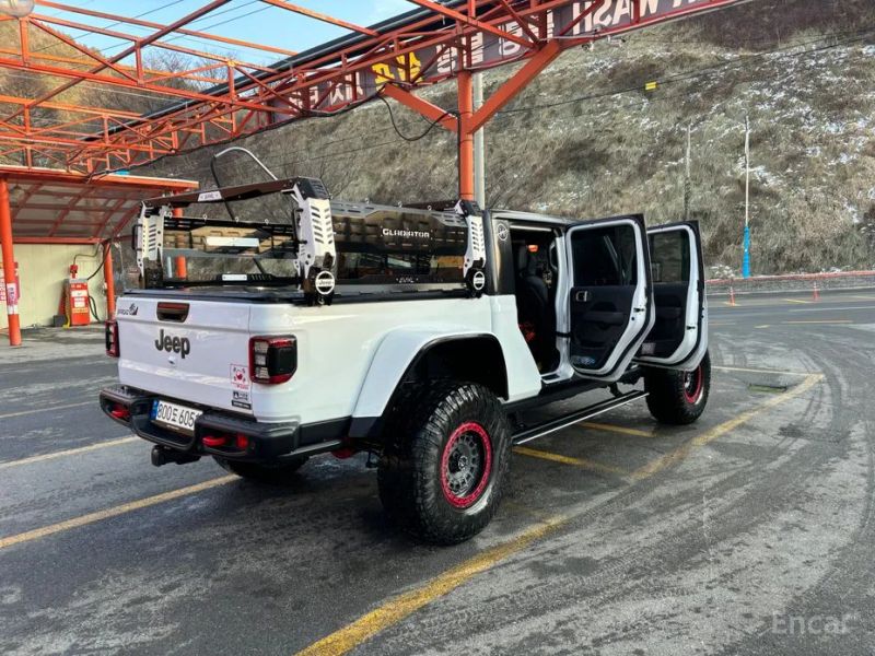 Jeep gladiator