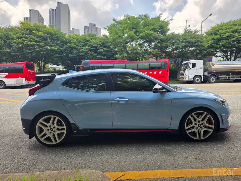 Hyundai Veloster