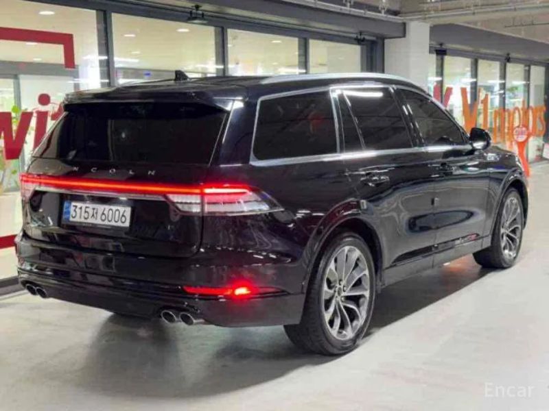 Lincoln Aviator