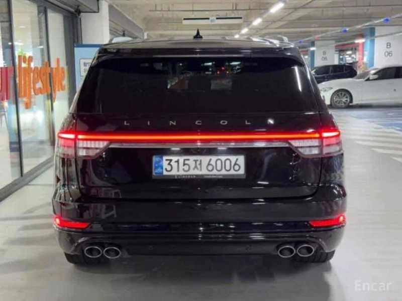 Lincoln Aviator