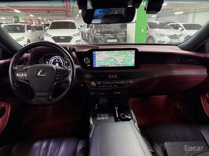 Lexus LS