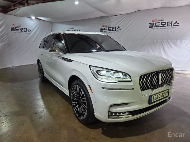 Lincoln Aviator