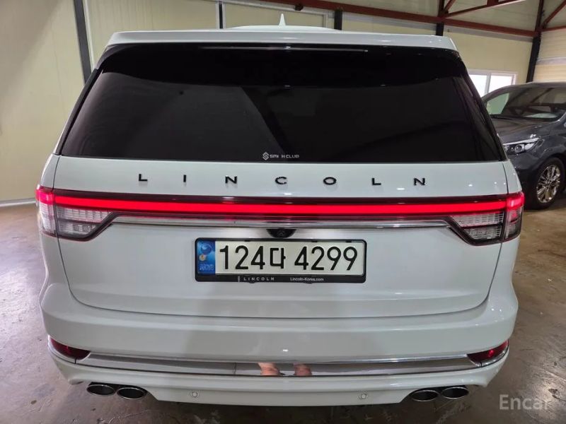 Lincoln Aviator