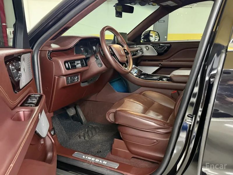Lincoln Aviator