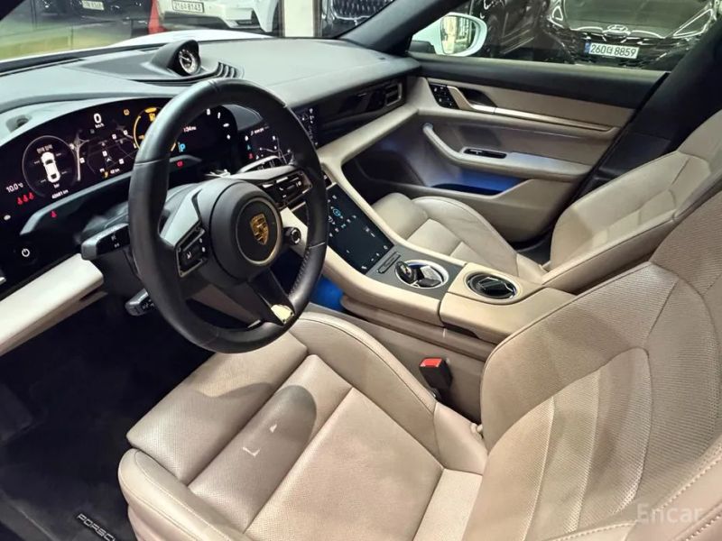 Porsche Taycan