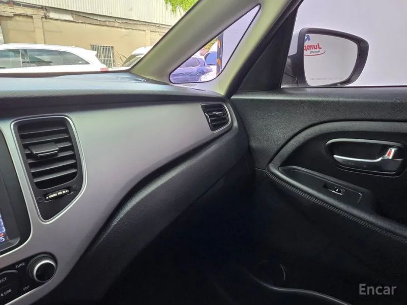 Kia Carens