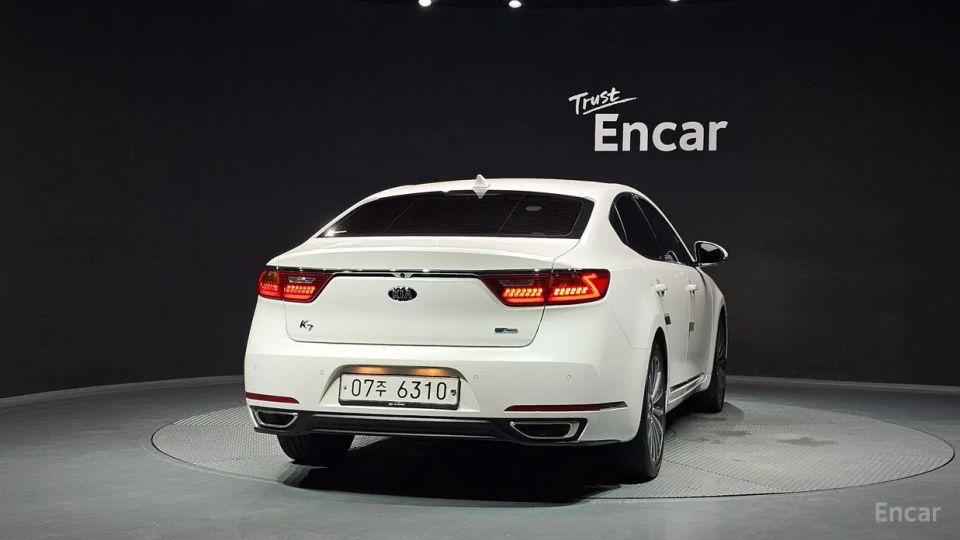 Kia K7