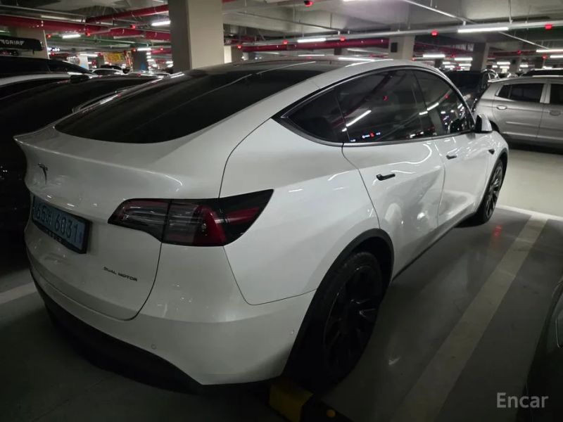Tesla model-y