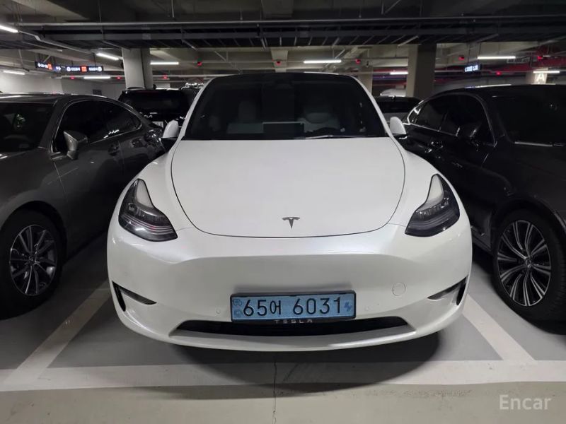 Tesla model-y