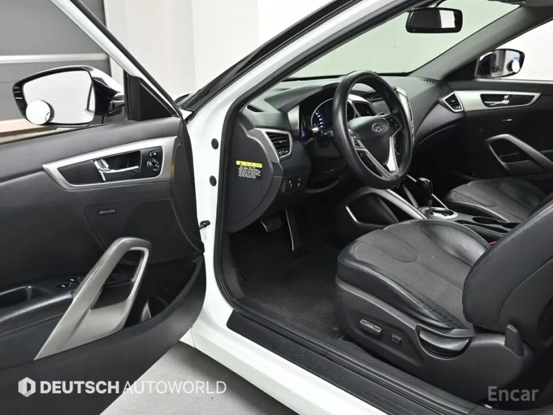 Hyundai Veloster