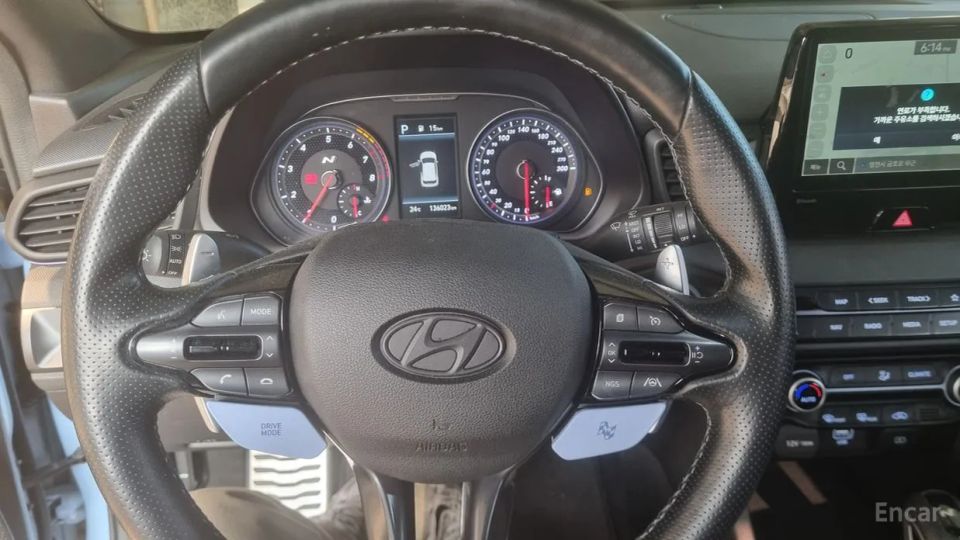 Hyundai Veloster