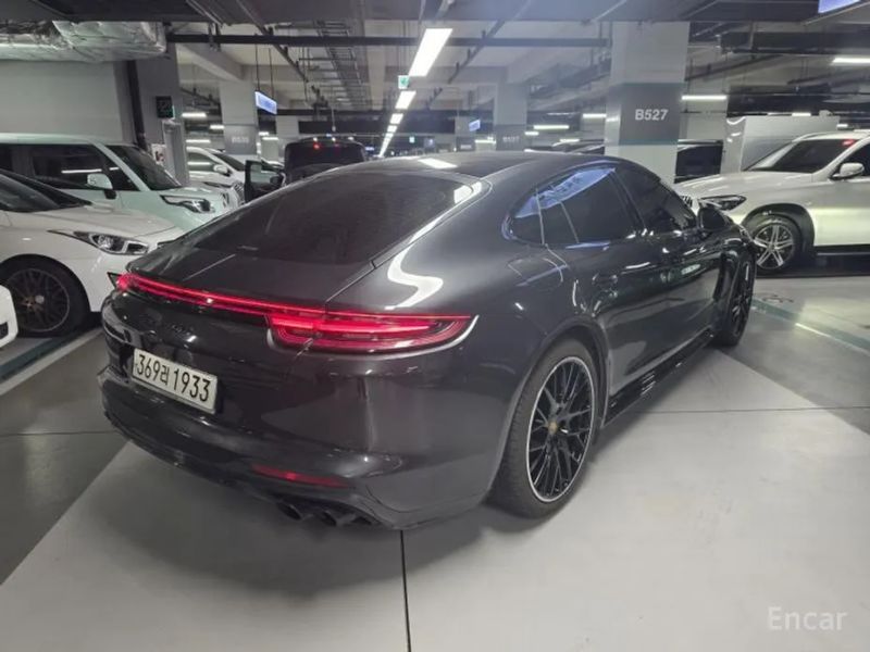 Porsche Panamera