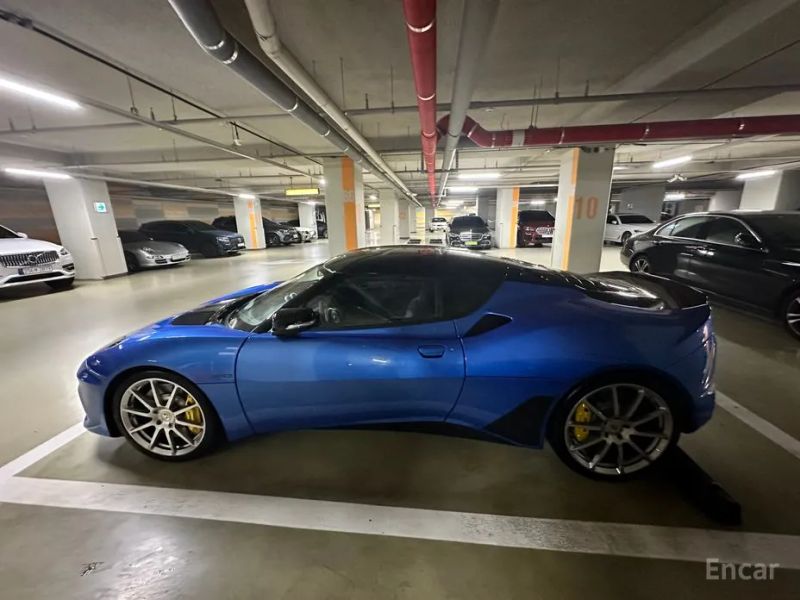 Lotus Evora