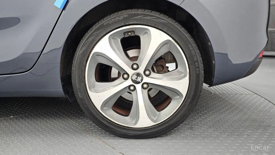 Kia Carens