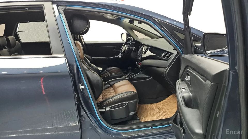 Kia Carens