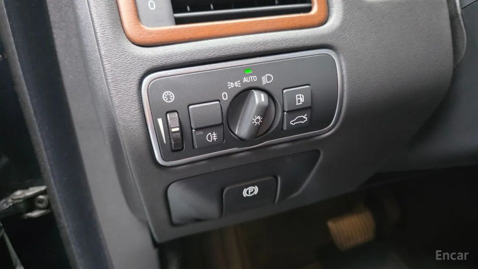 Volvo XC70