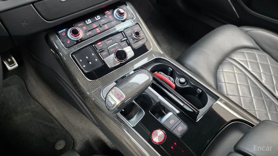 Audi S8