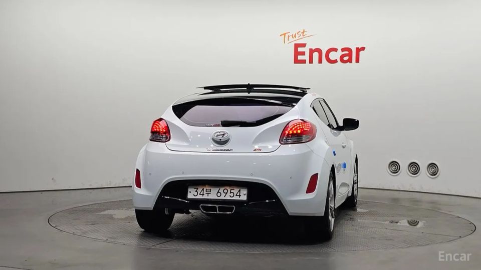 Hyundai Veloster