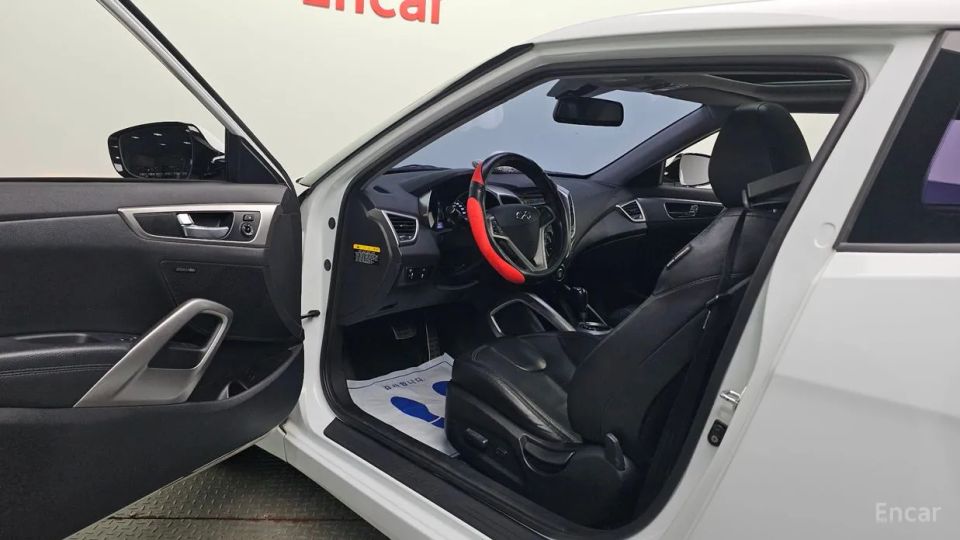 Hyundai Veloster