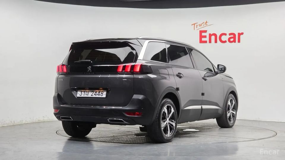 Peugeot 5008