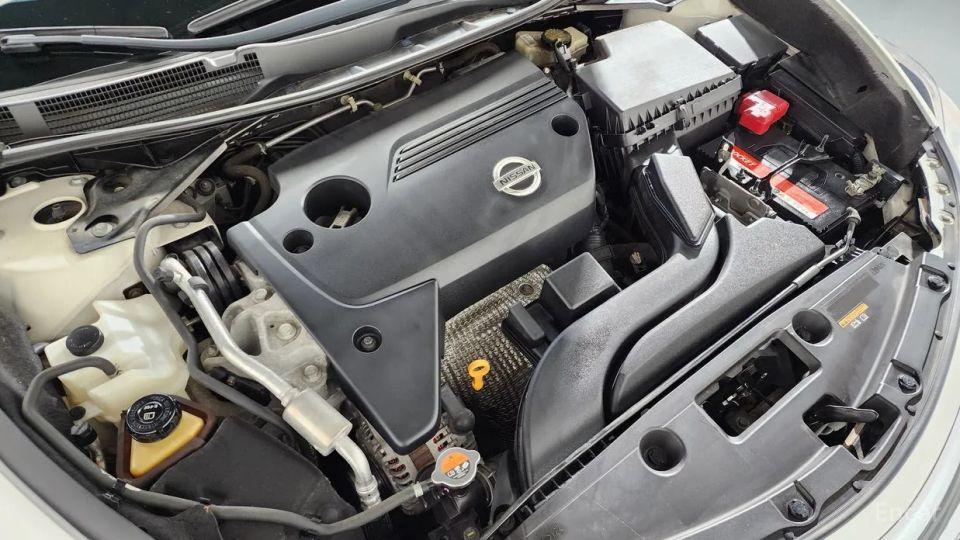 Nissan altima