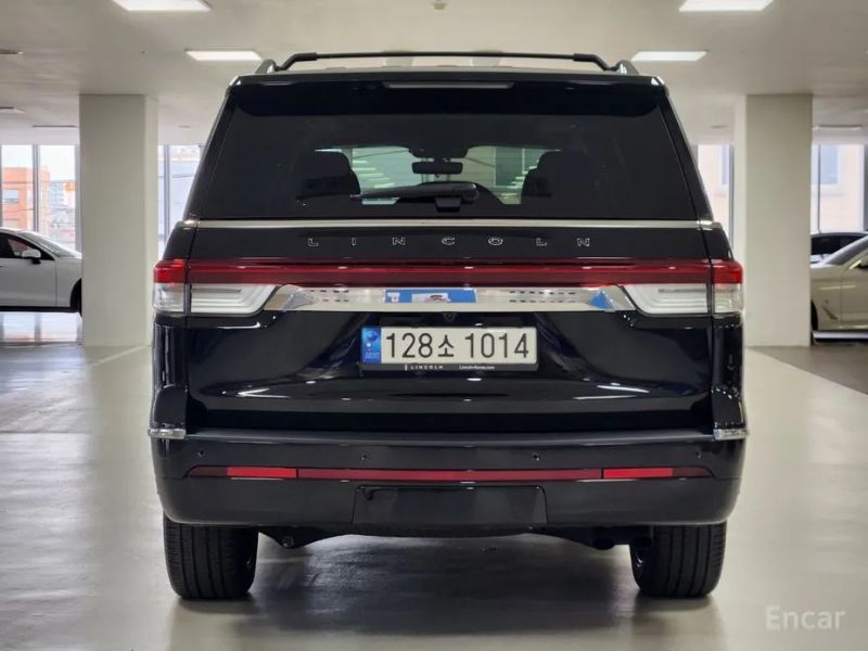 Lincoln Navigator