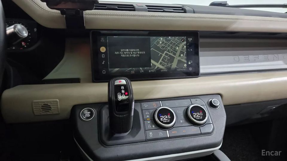 Land Rover Defender