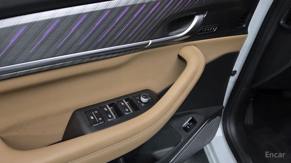 Renault-KoreaSamsung Grand Koleos
