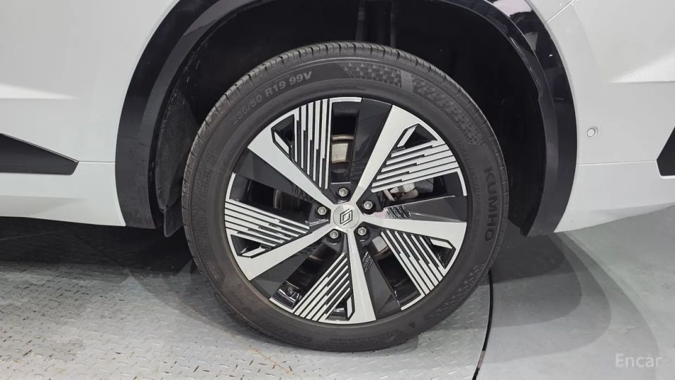 Renault-KoreaSamsung Grand Koleos