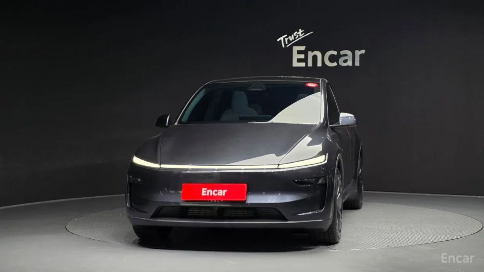 Tesla model-y