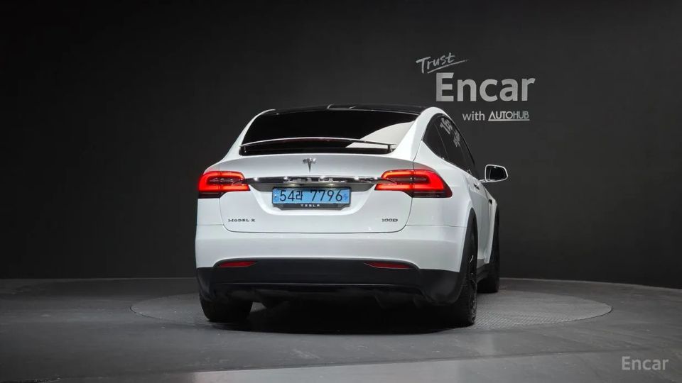 Tesla model-x