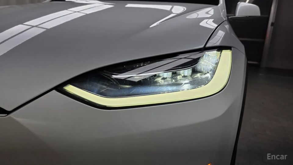 Tesla model-x