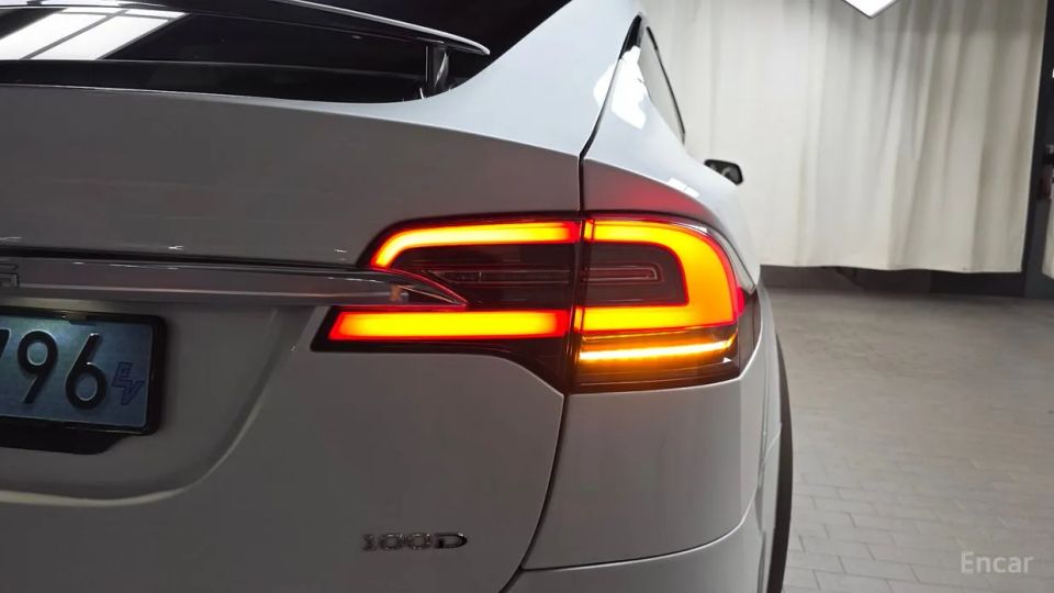 Tesla model-x