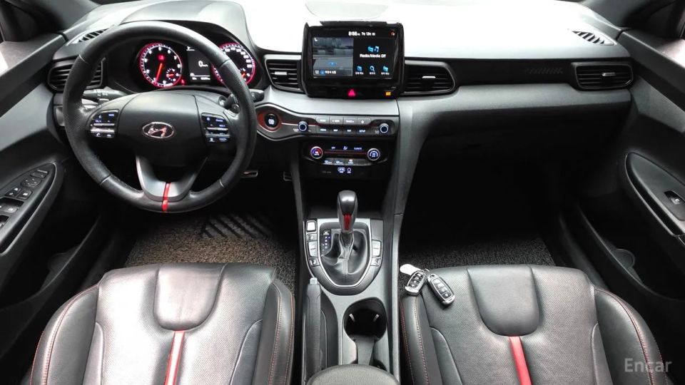 Hyundai Veloster